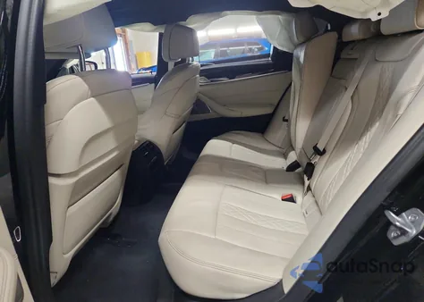 2022 BMW M550Xi z USA, uszkodzony, nr VIN WBA13BK09NCH97228